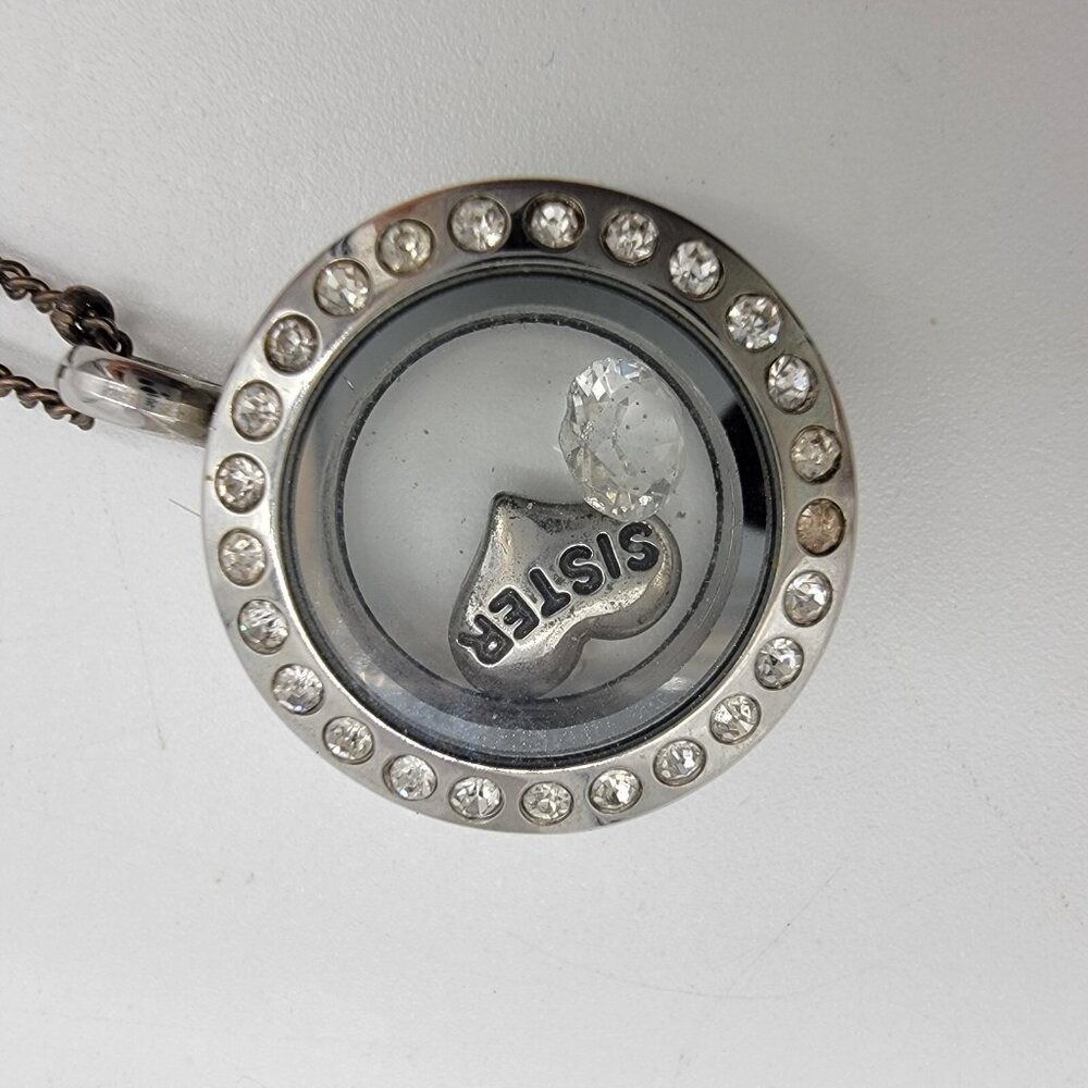 Origami Owl Locket Necklace Silver Sister Theme 18 In Chain - Picture 2 of 5